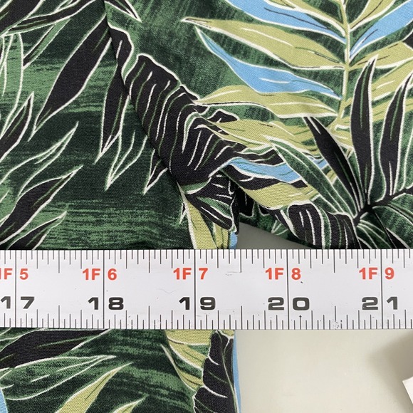 Paradise Found Hawaiian Shirt Mens XS Green Blue Leaf Print Rayon Made Hawaii - Picture 8 of 10
